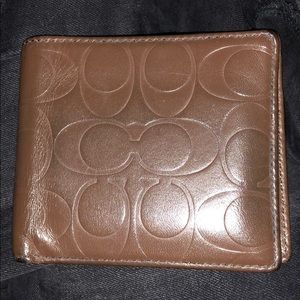 Coach men’s heritage double billfold wallet USED